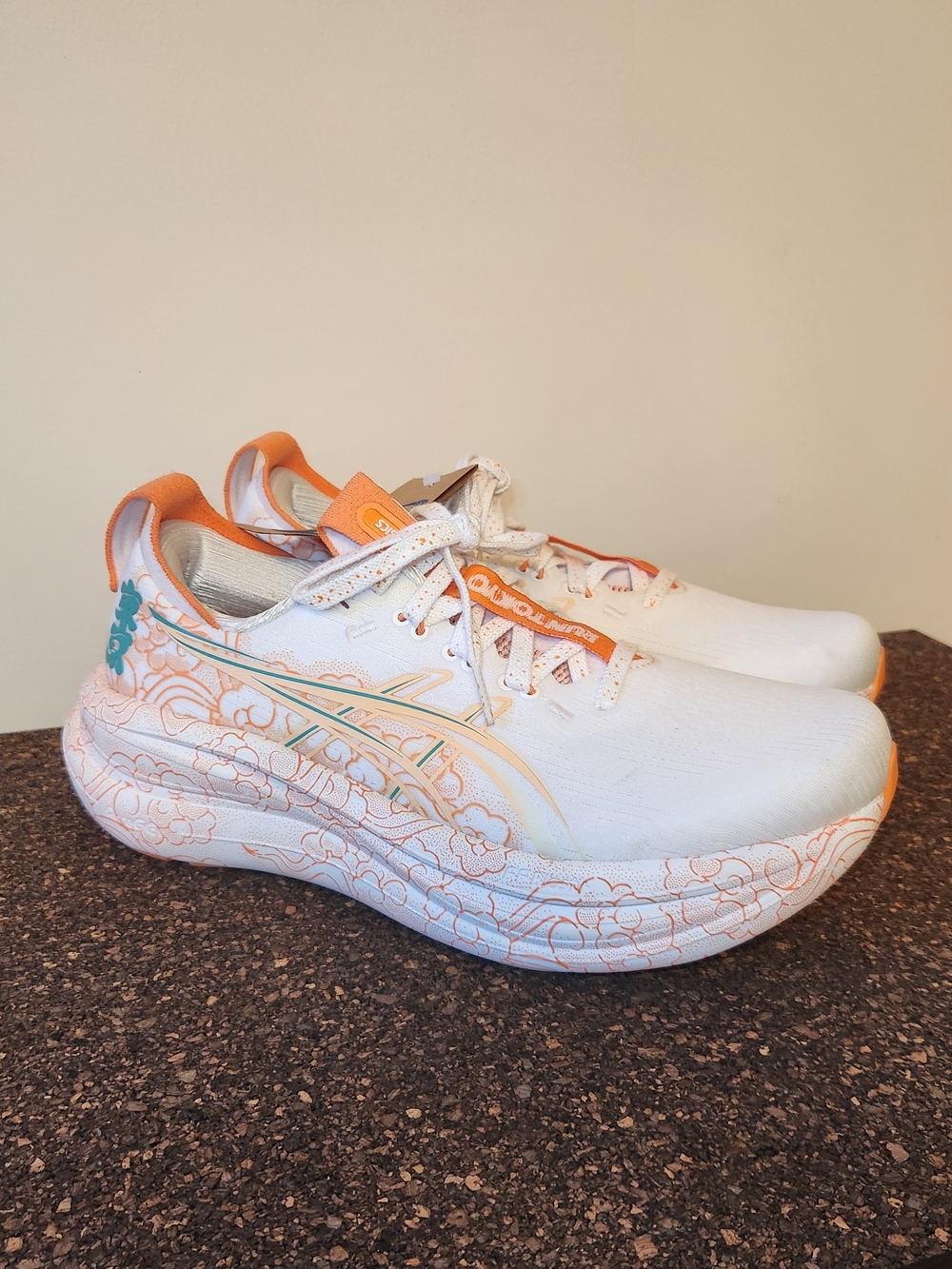 Asics Gel Nimbus 28 Tokyo Edition Running Shoes Womens Size 9 - Picture 3 of 13